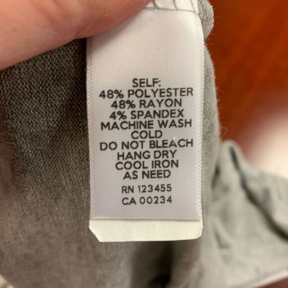 Design Lab Gray Soft Cold Shoulder Sweatshirt sz L NWT - Picture 5 of 6